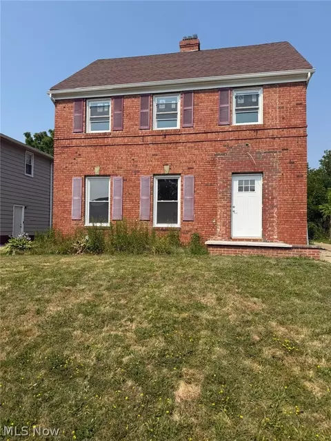 3157 Ashwood Rd, Cleveland, OH 44120