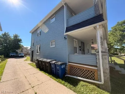 4074 E 143rd St, Cleveland, OH 44128