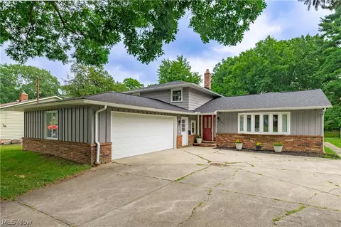 24656 Chardon Rd, Richmond Heights, OH 44143