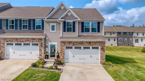 1633 Cypress Ct, Stow, OH 44224