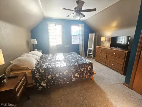 Bedroom - 6906 Belmere Dr, Parma, OH 44129 photo 5 of 5