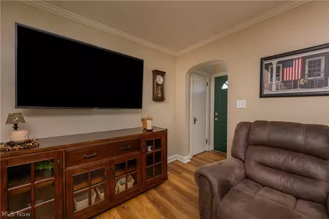 Entry Way - 4457 Emma Pl NW, Canton, OH 44708 photo 1 of 3