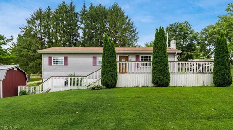490 Cedarhurst Dr, Zanesville, OH 43701