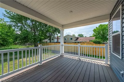 Exterior - 157 Potomac Dr, Elyria, OH 44035 photo 3 of 8