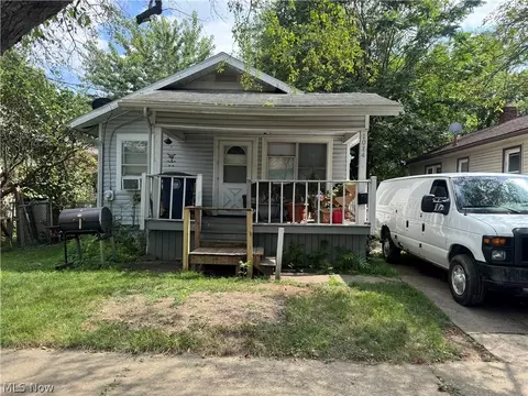 1014 Harrison Ave, Akron, OH 44314