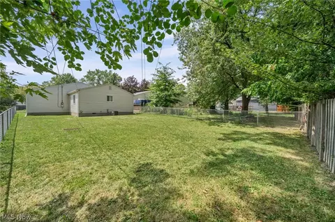 Exterior - 654 Wesley Dr, Berea, OH 44017 photo 4 of 7