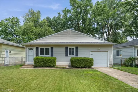 654 Wesley Dr, Berea, OH 44017