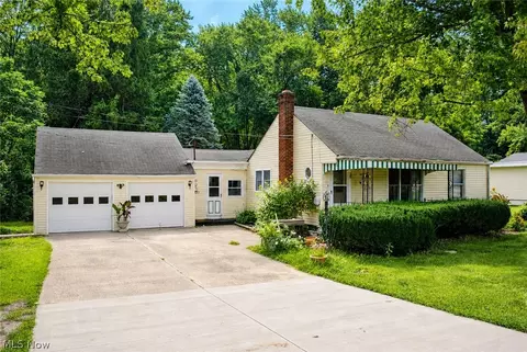 6517 Lear Nagle Rd, North Ridgeville, OH 44039
