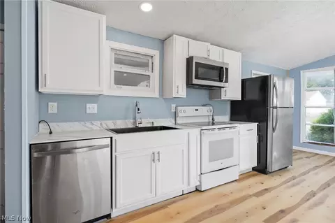 Kitchen - 465 Stallion Ct, Lagrange, OH 44050 photo 1 of 1