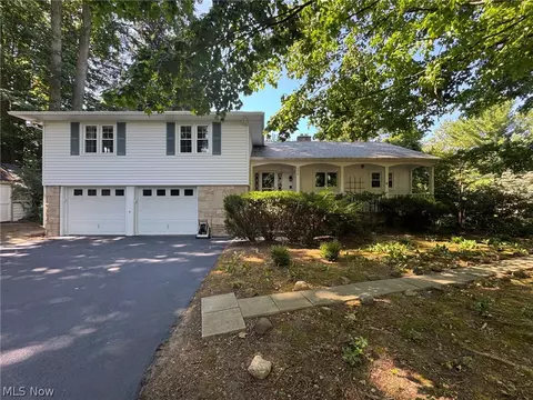 296 Fairfield Rd, Painesville, OH 44077