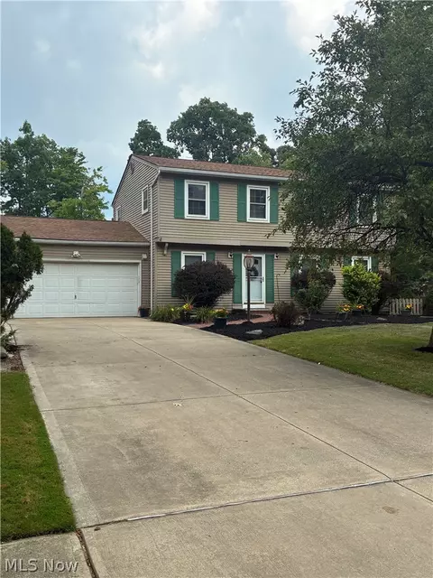 3805 Laurel Glenn Dr, Broadview Heights, OH 44147
