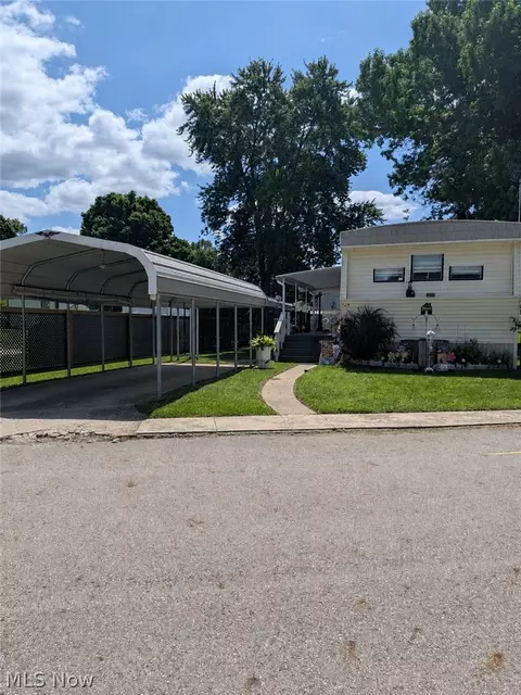 2445 Columbus-lancaster Rd NW #129, Lancaster, OH 43130