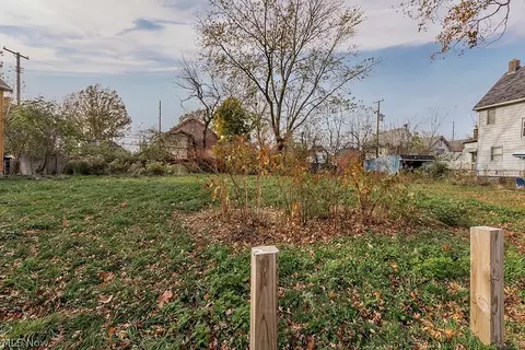 1274 E 134th St, East Cleveland, OH 44112