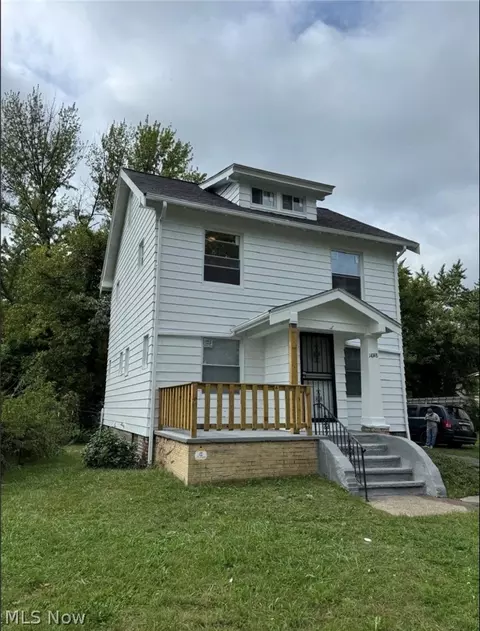 14748 Coit Rd, Cleveland, OH 44110