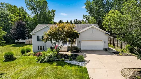 11370 Prouty Rd, Concord Twp, OH 44077