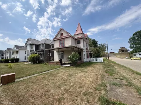438 N Wooster Ave, Strasburg, OH 44680
