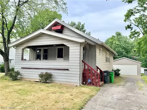 4405 Elmwood Rd, South Euclid, OH 44121