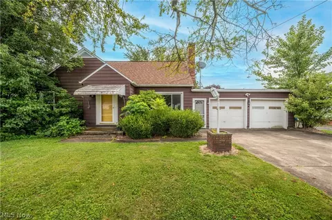 1433 Robbins Ave, Niles, OH 44446