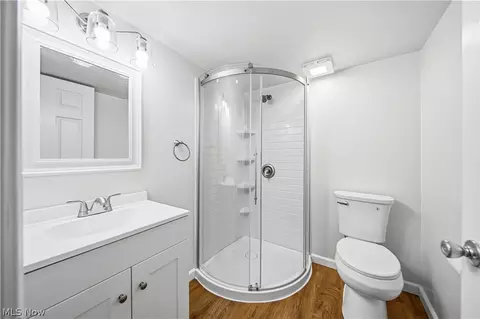 Bath - 3321 Carpenter Rd, Saybrook, OH 44004 photo 2 of 2
