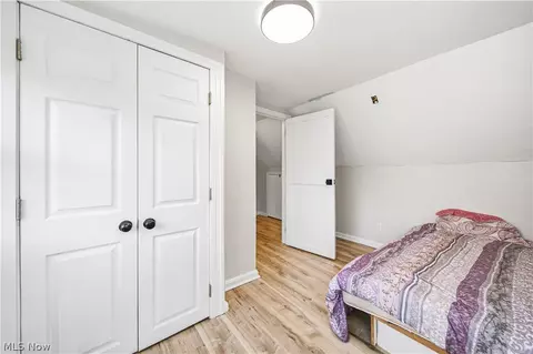 Bedroom - 3321 Carpenter Rd, Saybrook, OH 44004 photo 3 of 4