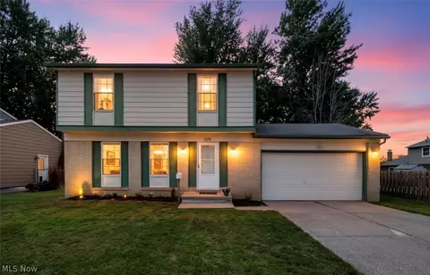 379 Ridgewood Dr, Eastlake, OH 44095