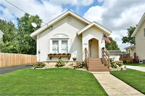 1806 Sheridan Ave NE, Warren, OH 44483