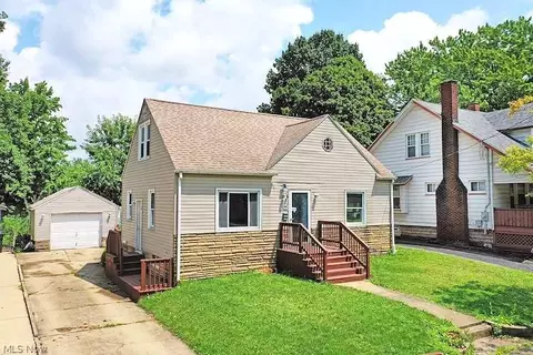 955 Glenwood St NE, Warren, OH 44483