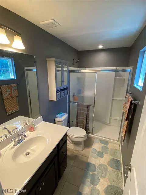 Bath - 500 Bailey Ct, Lagrange, OH 44050 photo 2 of 2