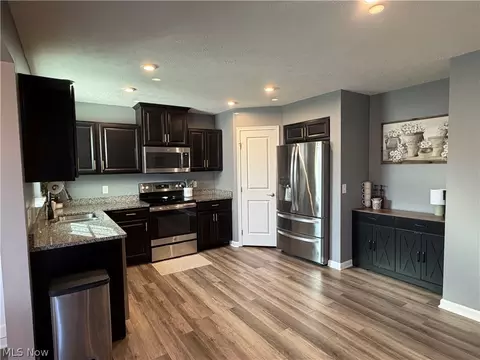 Kitchen - 500 Bailey Ct, Lagrange, OH 44050 photo 2 of 3
