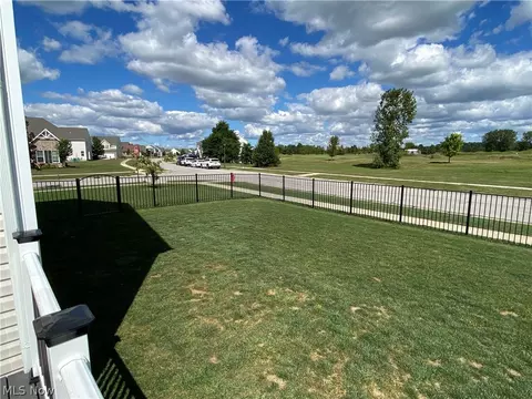Exterior - 500 Bailey Ct, Lagrange, OH 44050 photo 5 of 6
