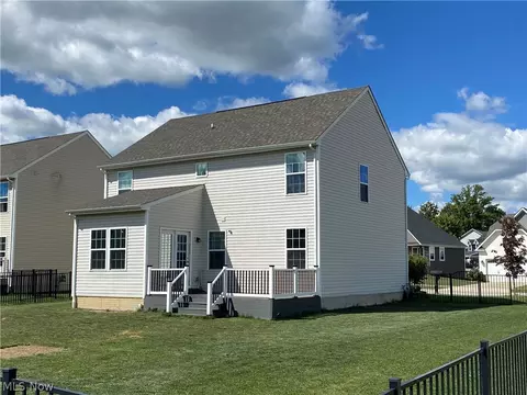 Exterior - 500 Bailey Ct, Lagrange, OH 44050 photo 3 of 6