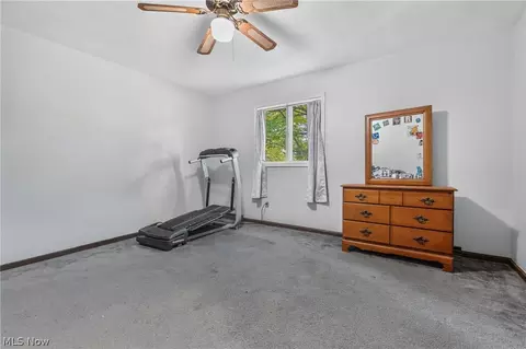 Bedroom - 8488 Crystal Dr, Boardman, OH 44512 photo 3 of 6