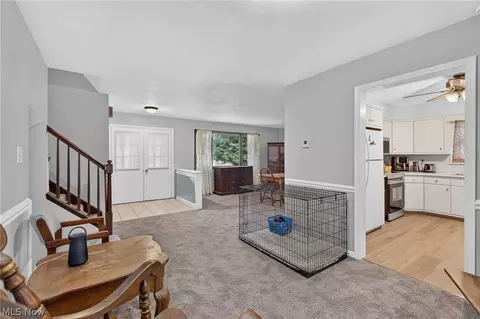 Entry Way - 8488 Crystal Dr, Boardman, OH 44512 photo 1 of 3