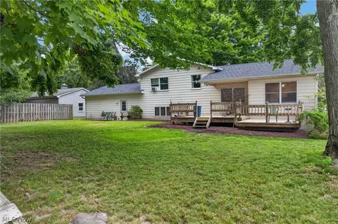 Exterior - 8488 Crystal Dr, Boardman, OH 44512 photo 8 of 13