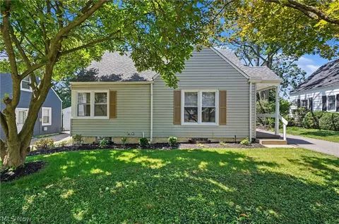 2554 23rd St, Cuyahoga Falls, OH 44223