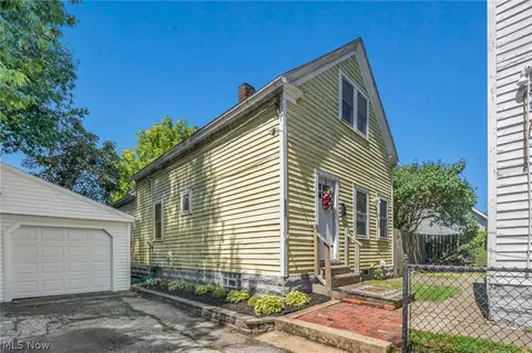 852 Starkweather, Cleveland, OH 44113