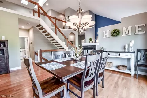 Dining - 6960 Sturbridge Dr, Concord Twp, OH 44077 photo 3 of 4