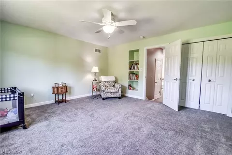 Bedroom - 6960 Sturbridge Dr, Concord Twp, OH 44077 photo 3 of 4