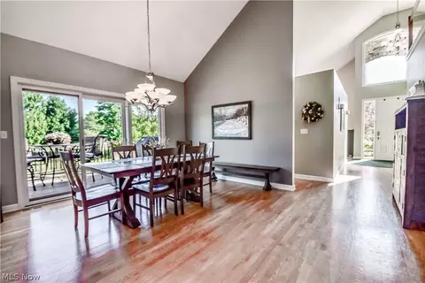 Dining - 6960 Sturbridge Dr, Concord Twp, OH 44077 photo 4 of 4