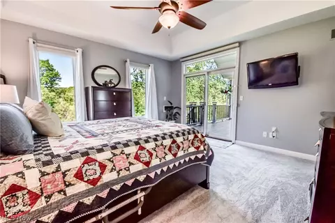 Bedroom - 6960 Sturbridge Dr, Concord Twp, OH 44077 photo 2 of 4