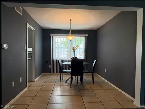 Dining - 294 E 235th St, Euclid, OH 44123 photo 1 of 2
