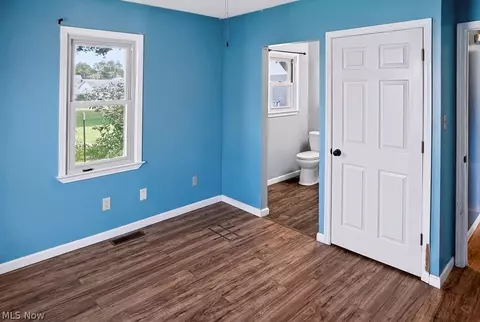 Bedroom - 3904 3rd Ave, Vienna, WV 26105 photo 3 of 12