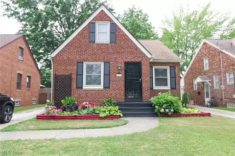 4509 Biddulph Ave, Cleveland, OH 44144