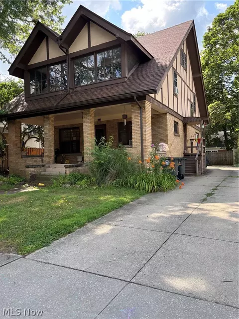 111 S Rose Blvd, Akron, OH 44302