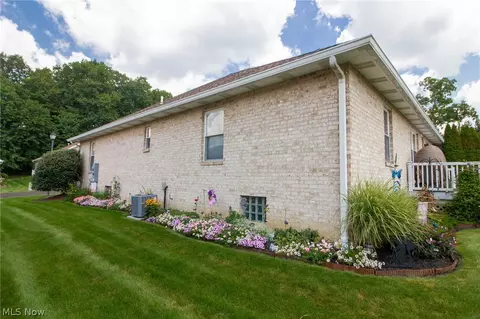 Exterior - 177 Mathews Rd, Boardman, OH 44512 photo 6 of 10