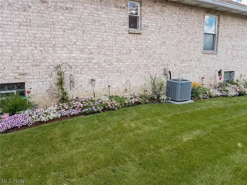 Exterior - 177 Mathews Rd, Boardman, OH 44512 photo 7 of 10