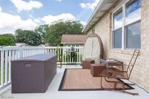 Exterior - 177 Mathews Rd, Boardman, OH 44512 photo 3 of 10