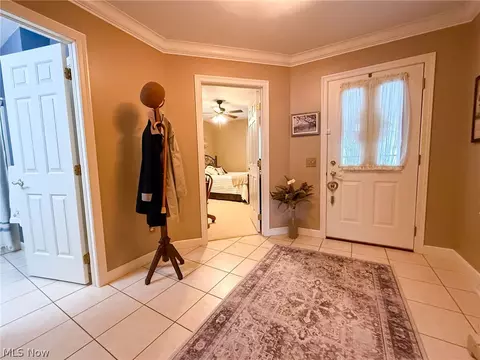 Entry Way - 177 Mathews Rd, Boardman, OH 44512 photo 2 of 3