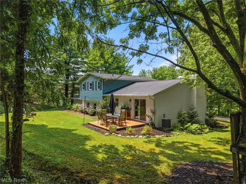 Exterior - 1884 Spring Valley Ave NW, Canton, OH 44708 photo 9 of 11