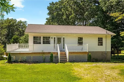 3184 Conlin Dr, Akron, OH 44319